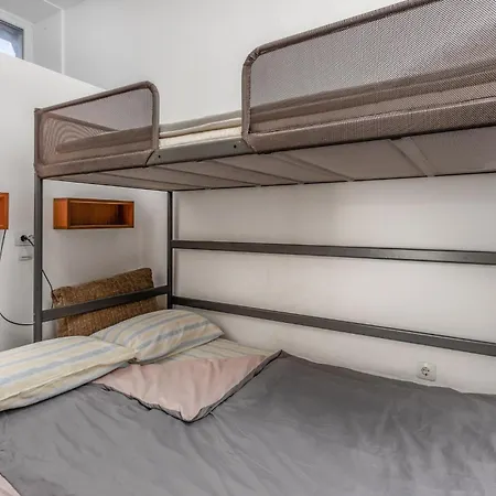 Apartment 1 Bedroom Gorgeous In *